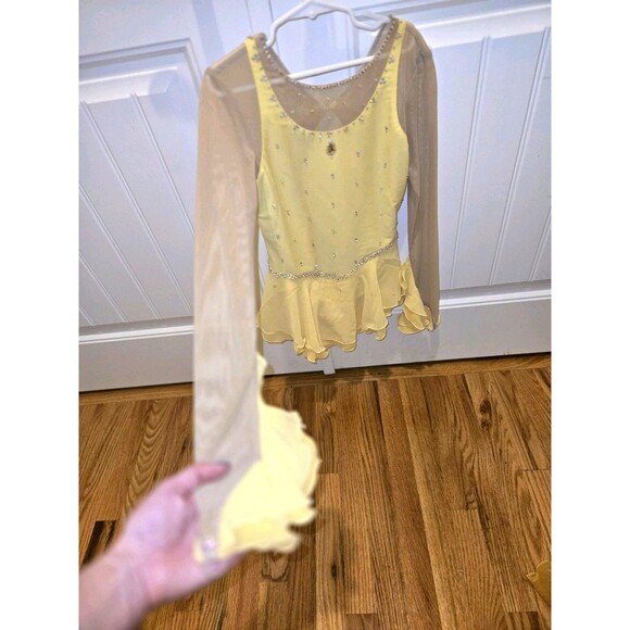 Competition Dress Yellow flowing FIGURE SKATING/ ice skating costume Girls Large - Picture 3 of 6